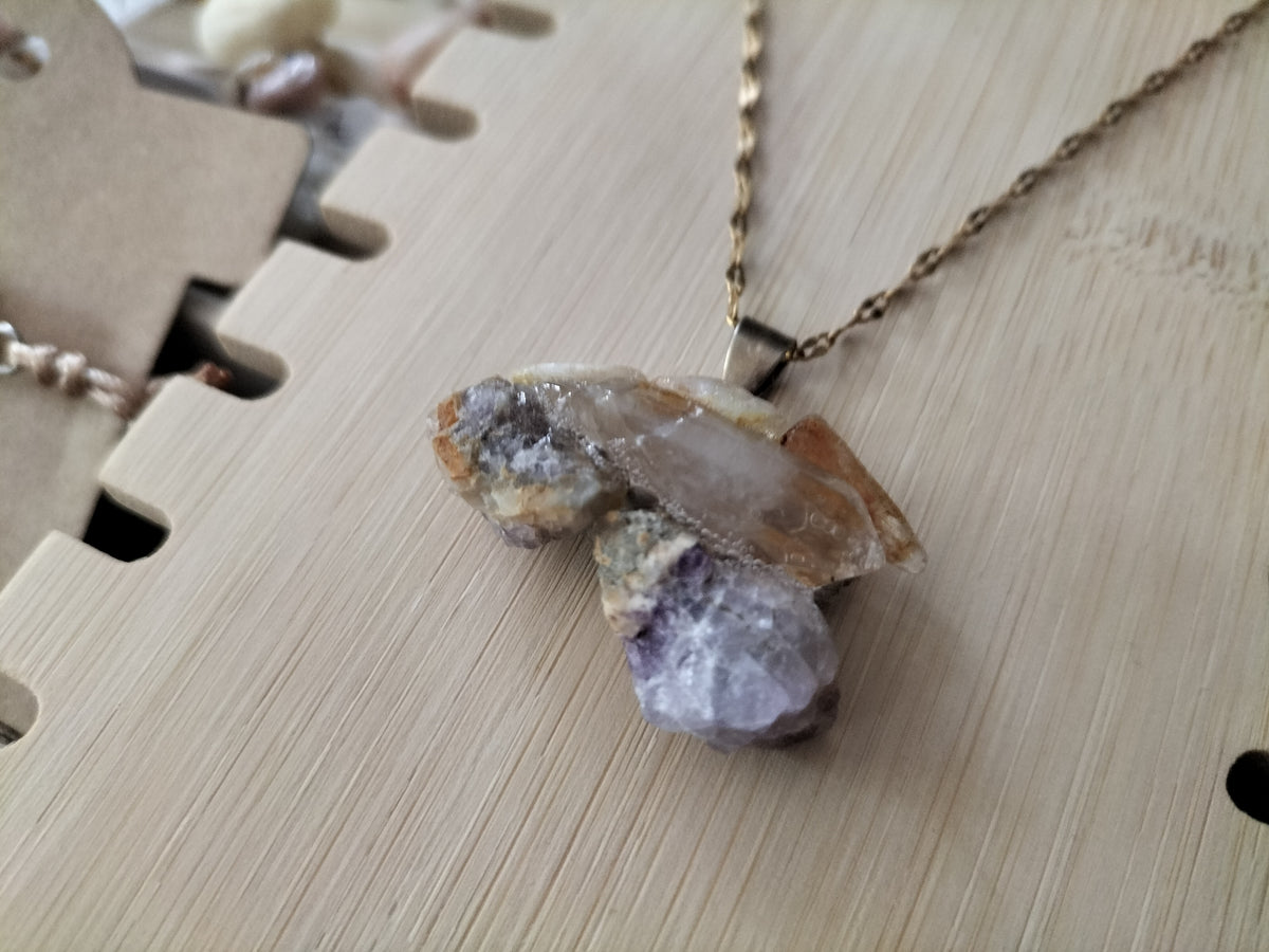 Ensemble de bijoux amulette