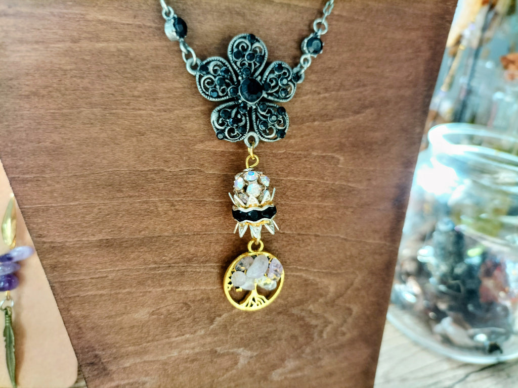 Collier fleur noir